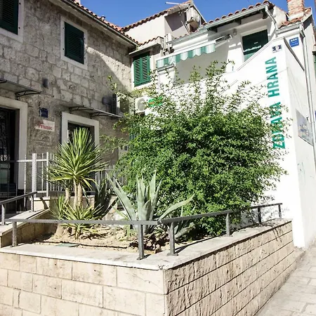 Kuca Mala * Split